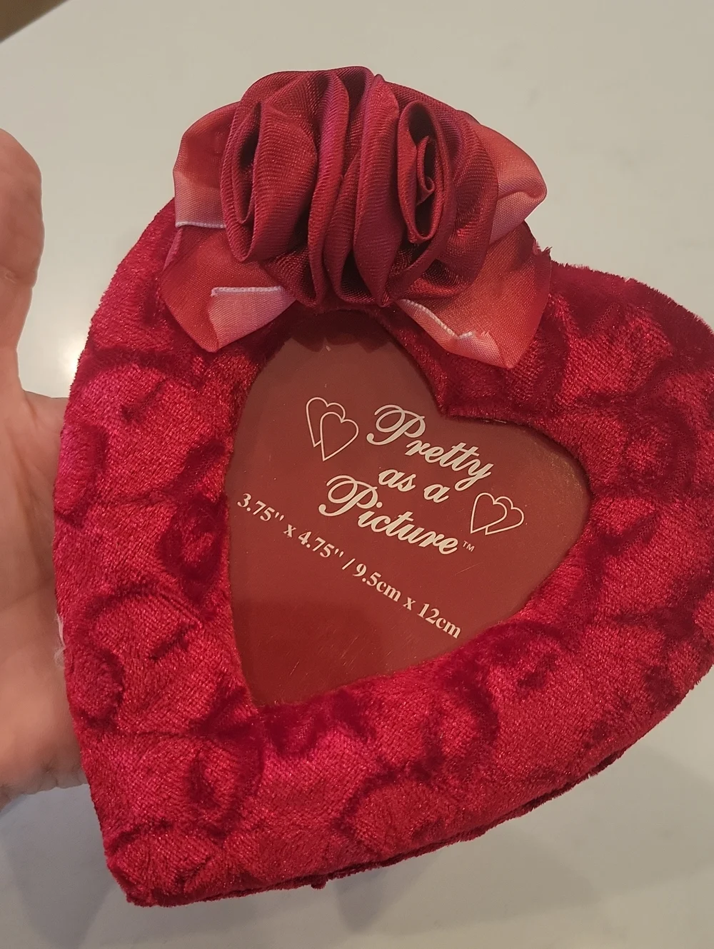 Red Heart Velvet Picture Frame With Rose Accents